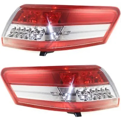 Set of 2 Tail Light For 2010-2011 Toyota Camry SE LH & RH Outer w/ Bulb